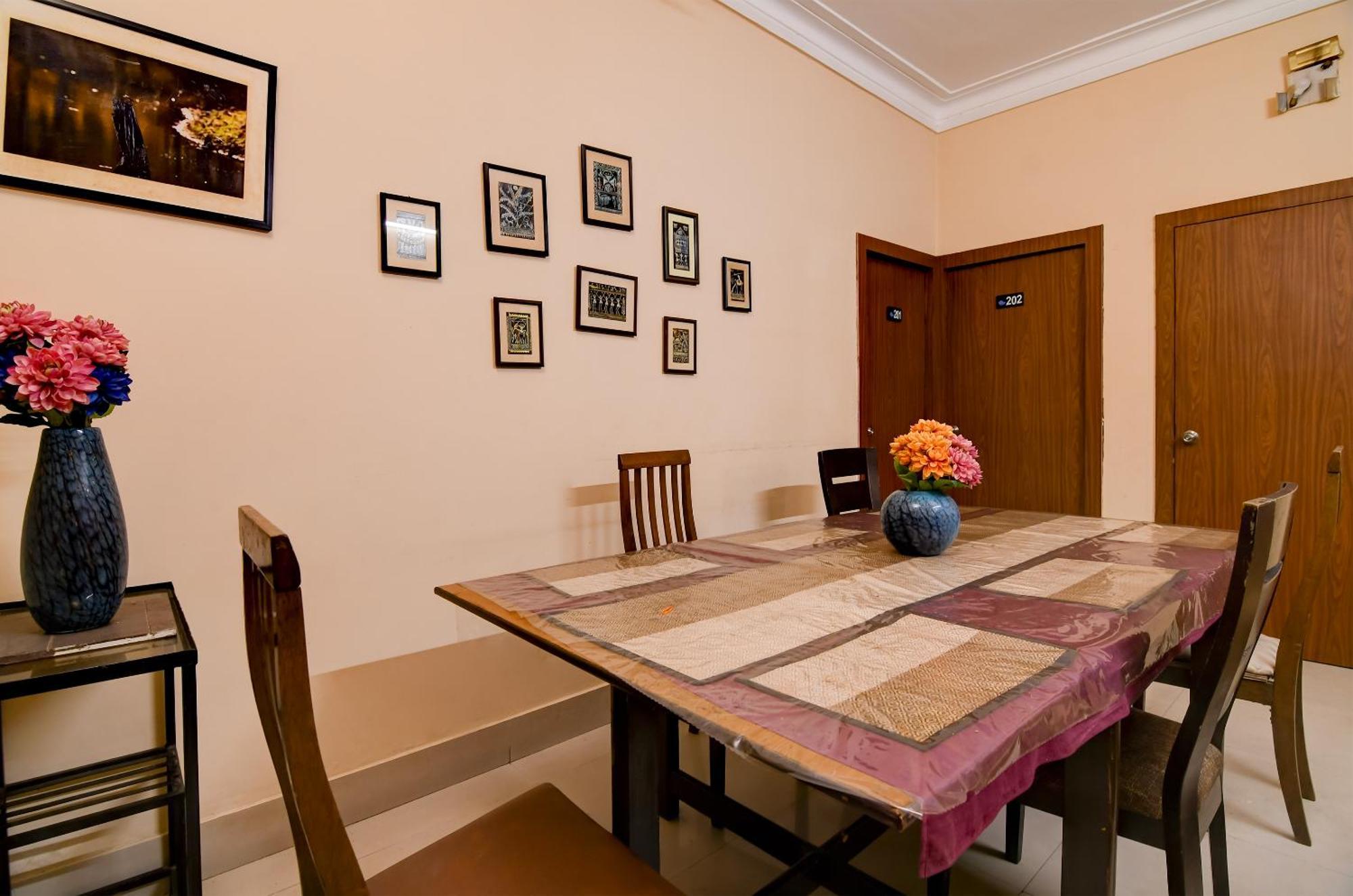 Salt Lake Inn Calcutta Buitenkant foto