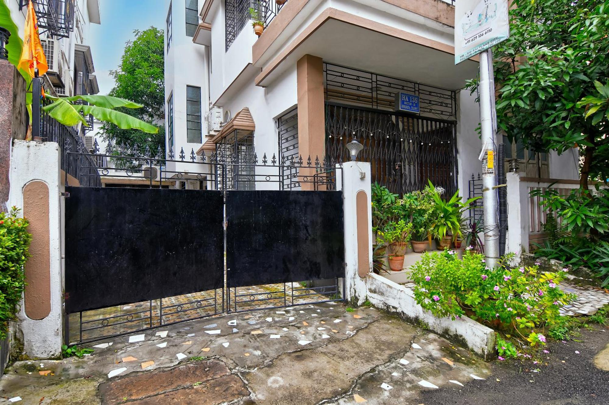 Salt Lake Inn Calcutta Buitenkant foto