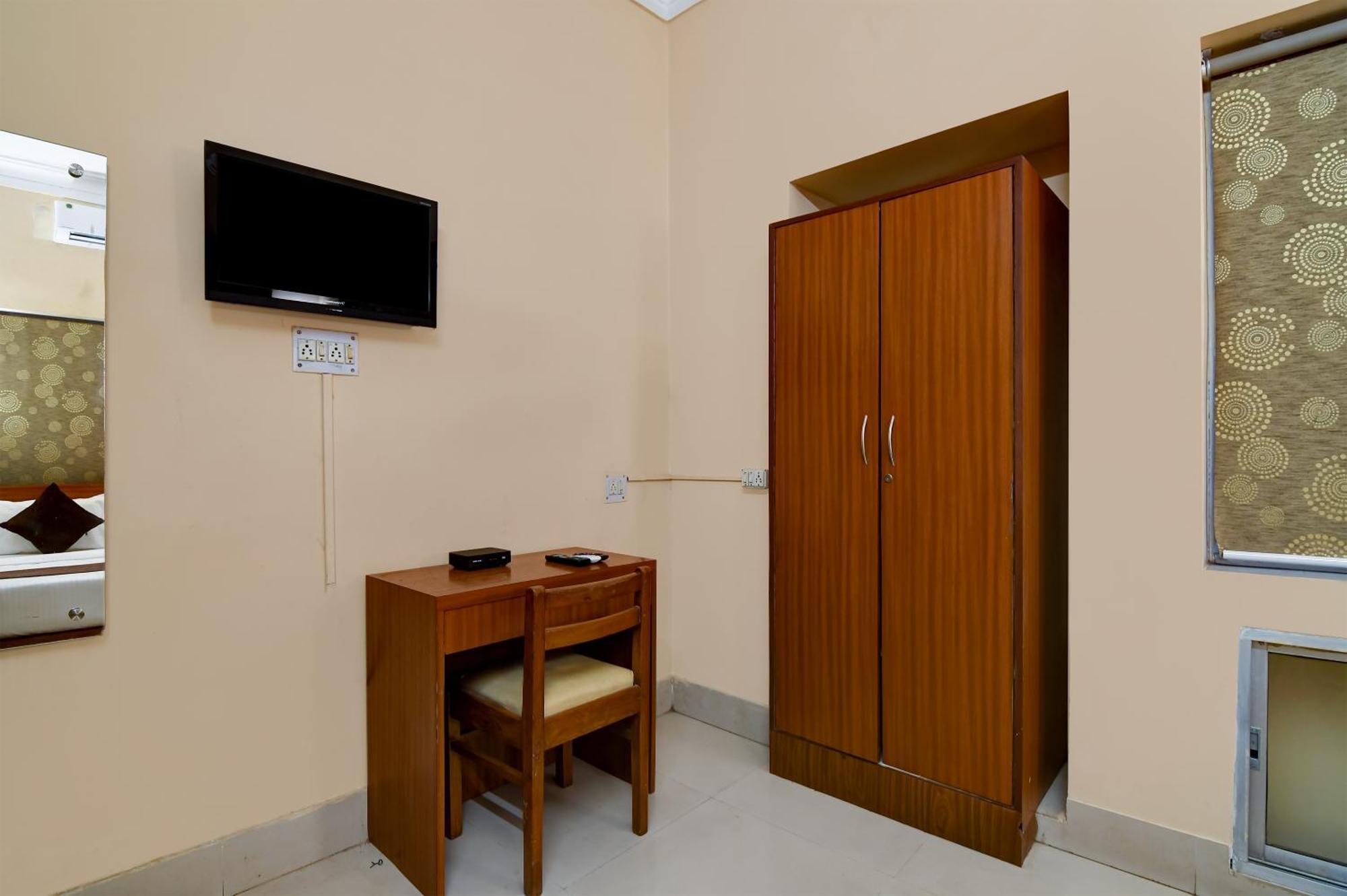 Salt Lake Inn Calcutta Buitenkant foto