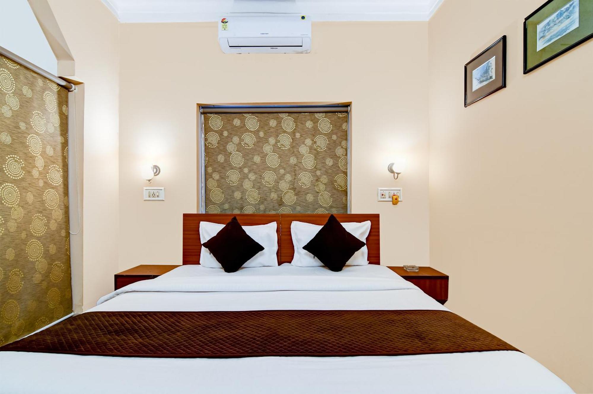 Salt Lake Inn Calcutta Buitenkant foto